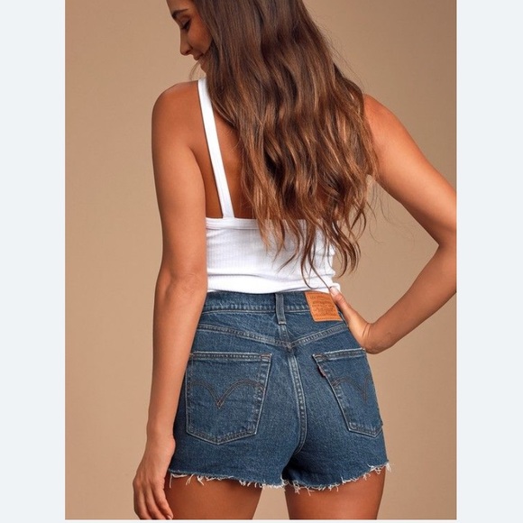 Levi’s Charleston Chill Ribcage High Rise Shorts - Picture 2 of 6